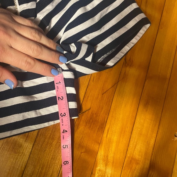 Navy and white stripe jcrew shorts. - Picture 4 of 5